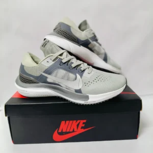 Vomero 15 Grey running shoes