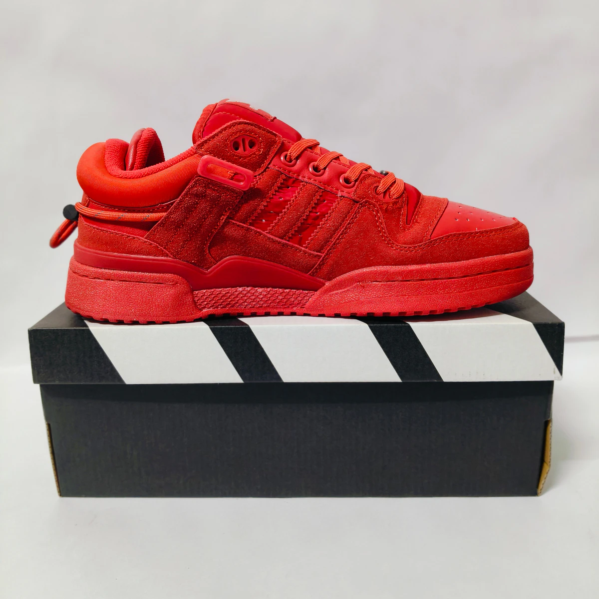 Bad Bunny Red sneakers for men - Image 3